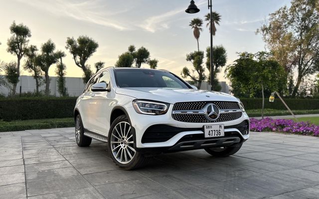 Mercedes-Benz GLC 300 - image 1