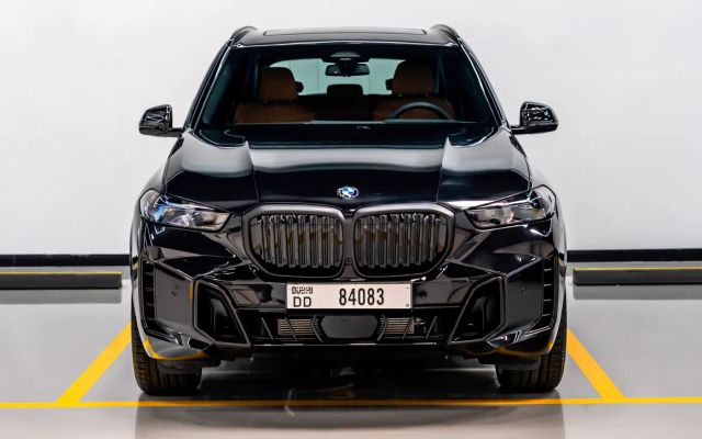 BMW X5 - image 2