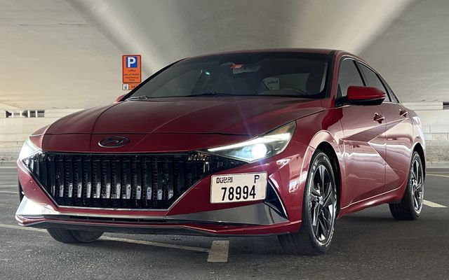 Hyundai Elantra - image 1