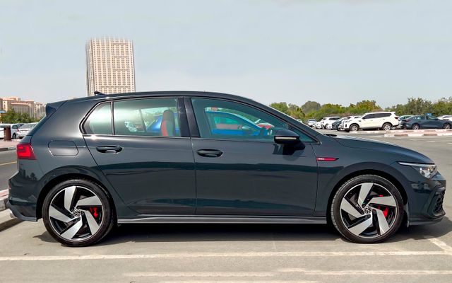 Volkswagen Golf8 GTI Base - image 2