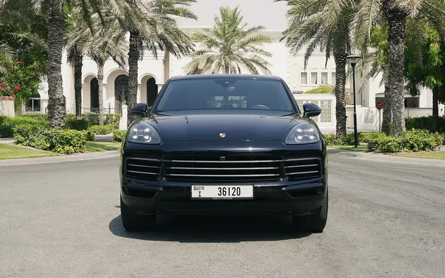 Porsche Cayenne – Picture 2