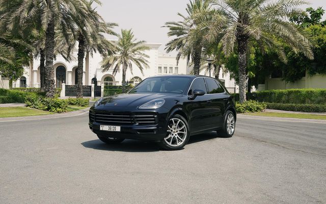Porsche Cayenne – Picture 1