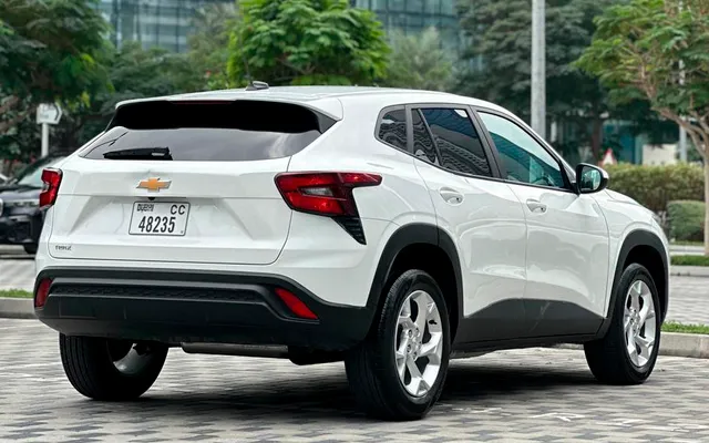 CHEVROLET TRAX - image 3