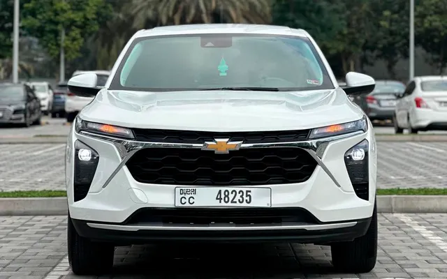 CHEVROLET TRAX - image 2