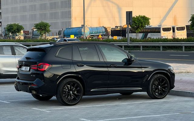 BMW X3 - image 3