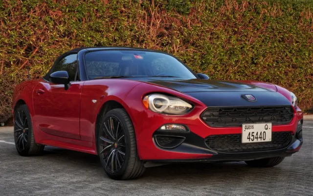 Fiat 124 Spider - image 3