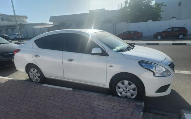 NISSAN SUNNY - image 2