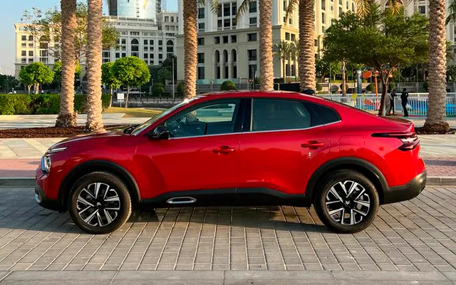 Citroen C4X - image 2