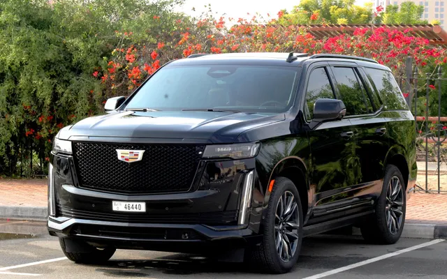 CADILLAC ESCALADE - image 1