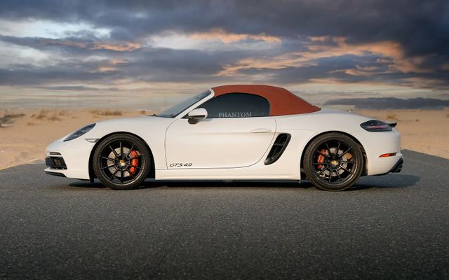 PORSCHE BOXSTER 718 - image 3