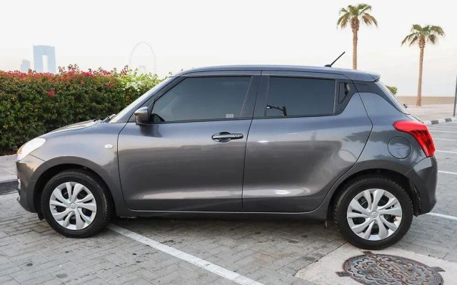 SUZUKI SWIFT - image 2
