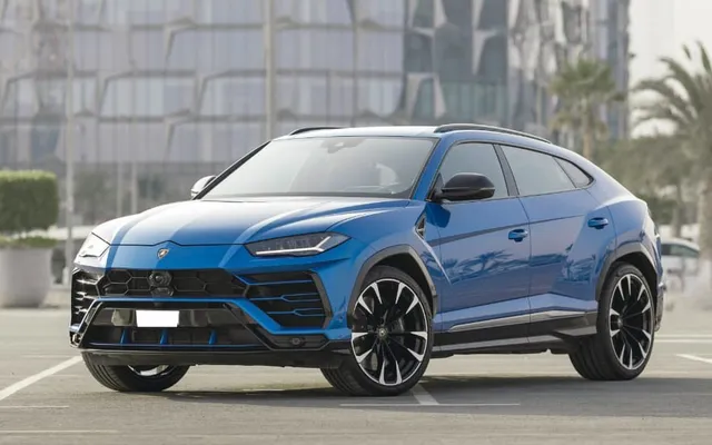 Lamborghini Urus - image 1