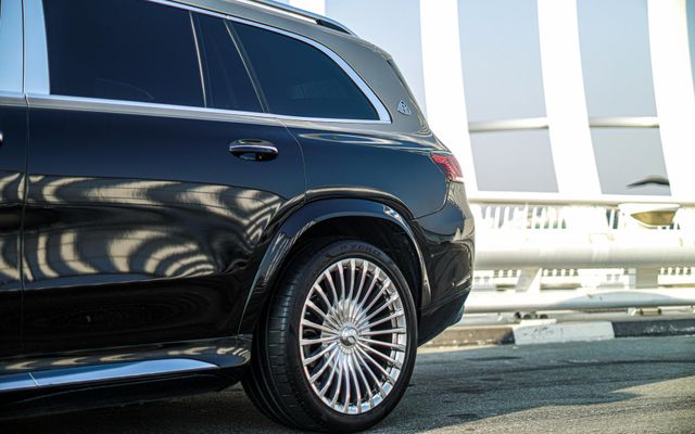 Maybach GLS 600 - image 4