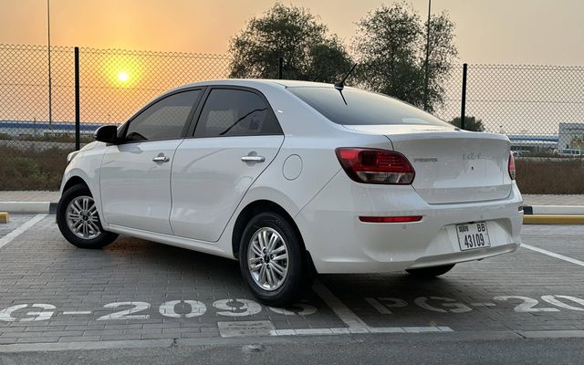 KIA PEGAS - image 4