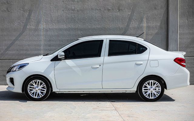 Mitsubishi Attrage GLX - image 3