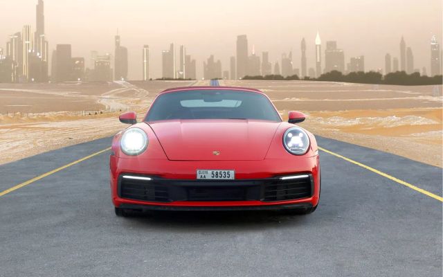 Porsche 911 Carrera S - image 4