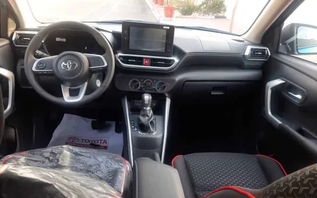 TOYOTA RAIZE - image 4
