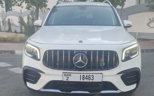 MERCEDES GLB-250 - image 2