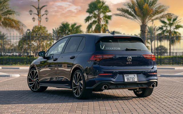 GOLF GTI - image 4