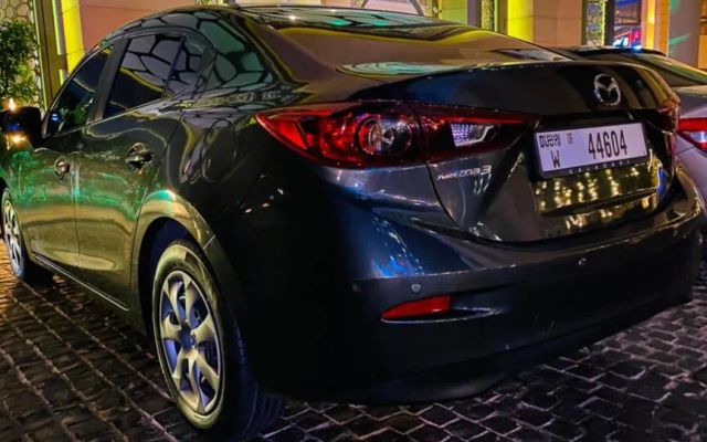 MAZDA 3 - image 3