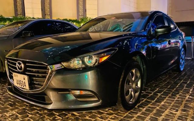 MAZDA 3 - image 1