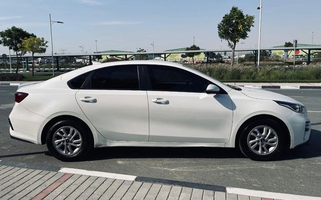 KIA K3 - image 3