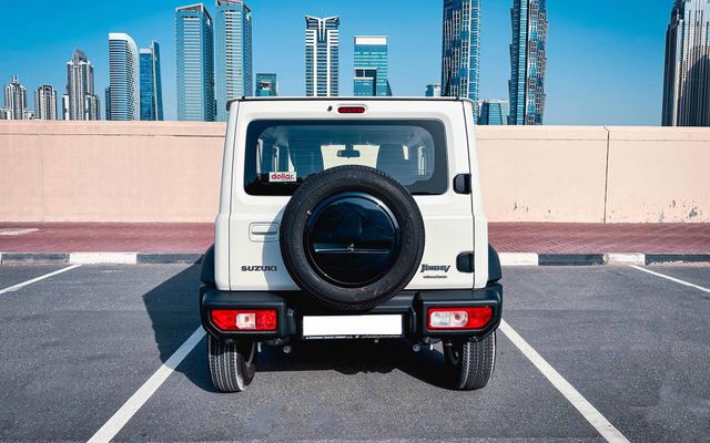 Suzuki Jimny - image 2