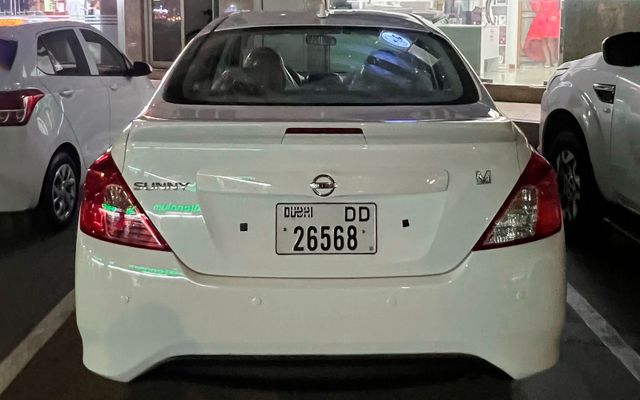 NISSAN SUNNY - image 3