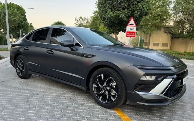 Hyundai Sonata - image 2