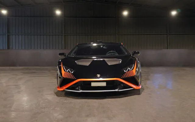 Lamborghini Huracan STO Black - image 3
