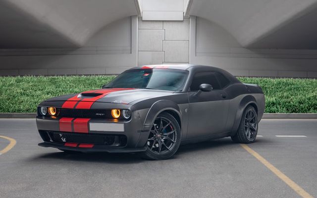 DODGE CHALLENGER - image 1