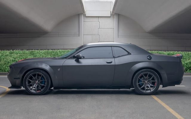 DODGE CHALLENGER - image 3