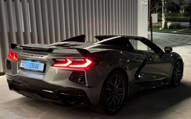 Chevrolet Corvette - image 4