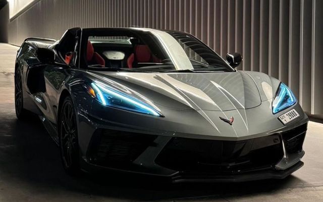 Chevrolet Corvette - image 3