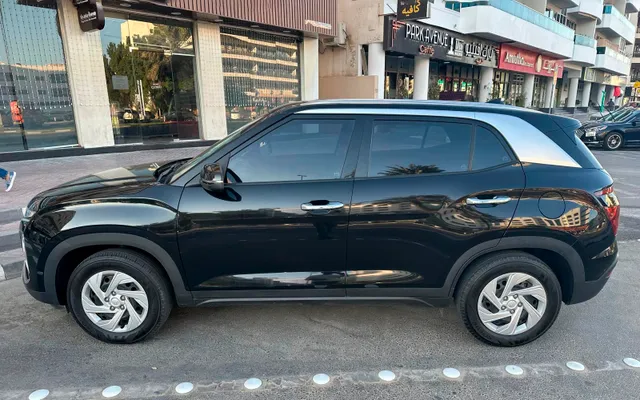 HYUNDAI CRETA - image 2