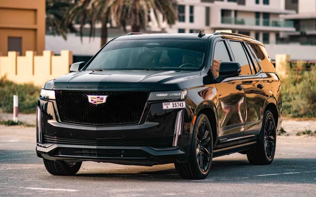 CADILLAC ESCALADE - image 1