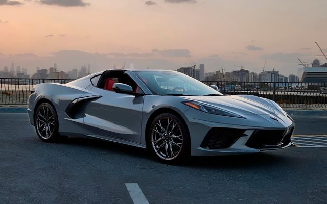 Chevrolet Corvette Stingray Coupe 1LT - image 4