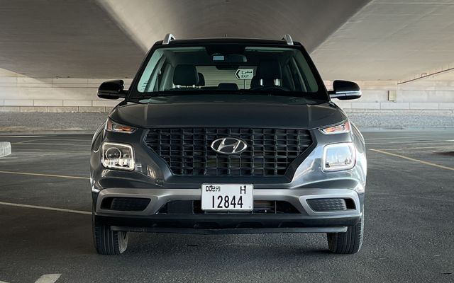 Hyundai Venue - image 3
