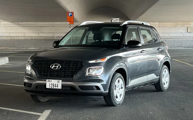 Hyundai Venue - image 1