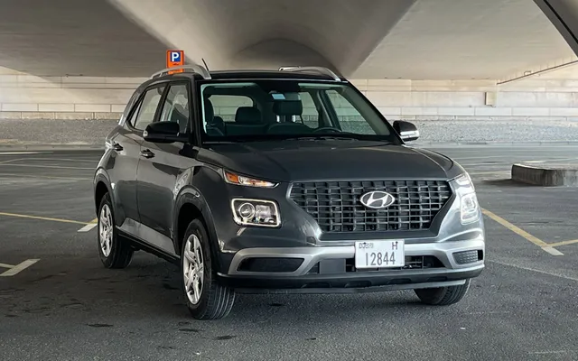 Hyundai Venue - image 4