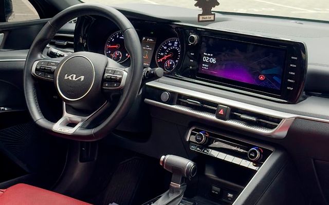 KIA K5 GT - image 4