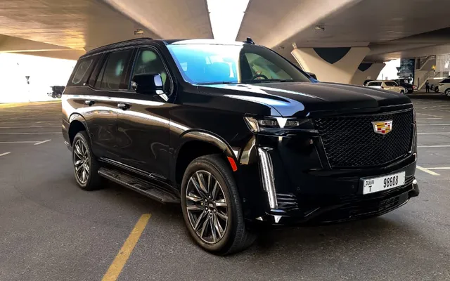 Cadillac Escalade Sport - image 4