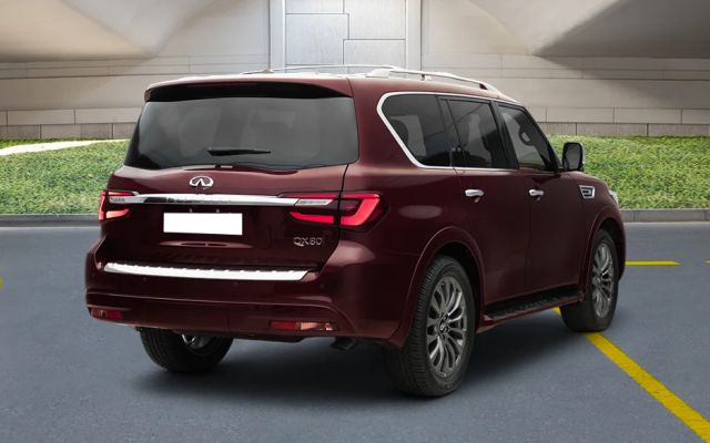 INFINITI QX 80 - image 4