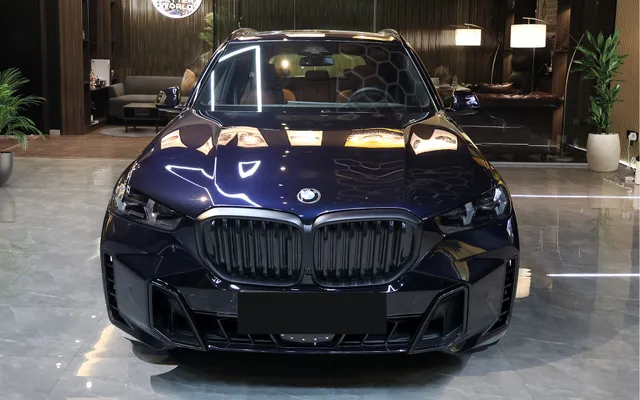 BMW X5 - image 2