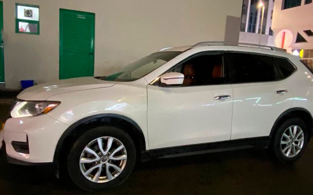 NISSAN ROGUE - image 2