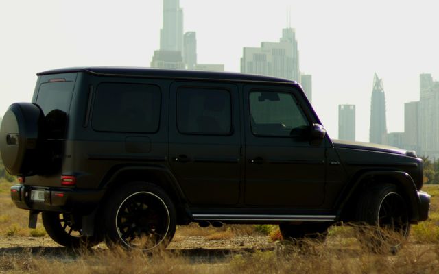 Mercedes G63 - image 4