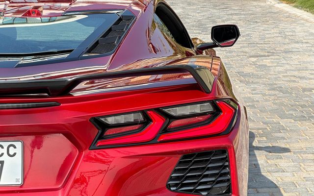 CHEVROLET CORVETTE C8 - image 3