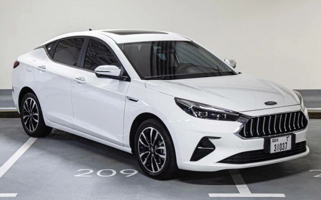 JAC J7 - image 1