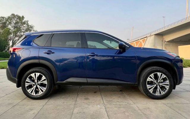 NISSAN ROGUE - image 2