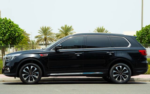 Hongqi HS7 - image 2